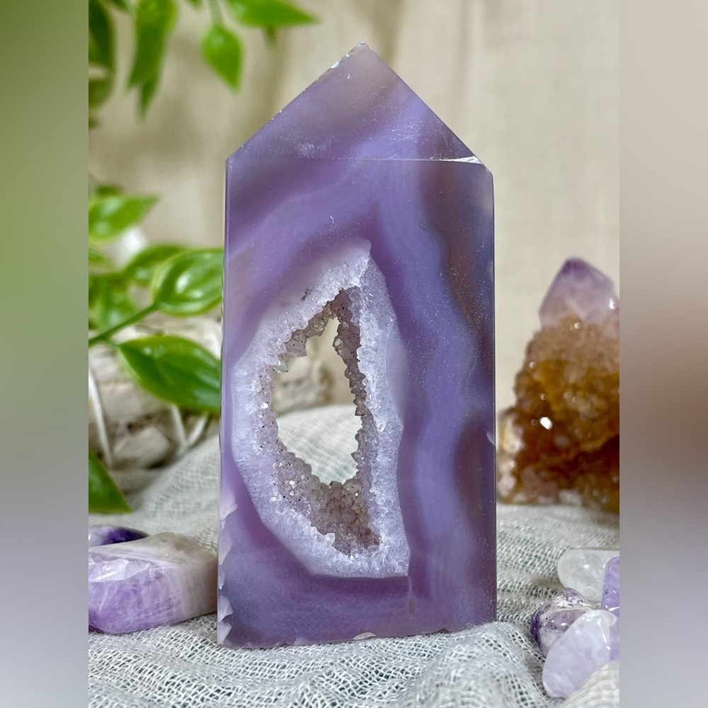 1734 Purple Agate Crystal Tower with Large Druzy Cave - Picture 9 of 11